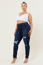 Load image into Gallery viewer, Love on Me Jeans
