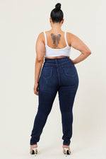 Load image into Gallery viewer, Love on Me Jeans
