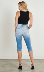 Load image into Gallery viewer, Flyy Flawless Capri
